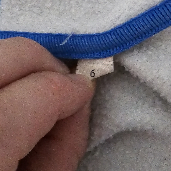 Lululemon zip up sweater size 6 - Picture 4 of 6